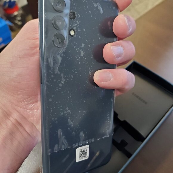 Samsung Galaxy A13 32GB,  Unlocked. In good condition ! - Picture 5 of 8